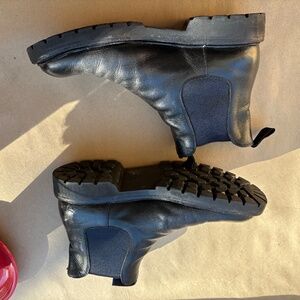 Church’s Chelsea boot Genie